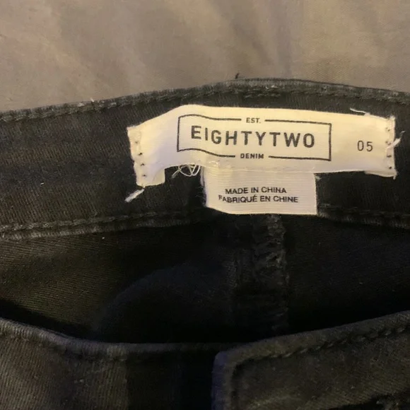 BLACK JEANS - Picture 2 of 6